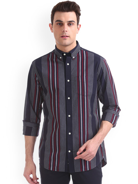 

GANT Men Blue & Grey Regular Fit Striped Casual Shirt