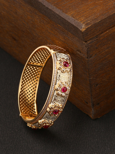 

Tistabene Gold-Plated Alloy Enamelled Kada Bracelet