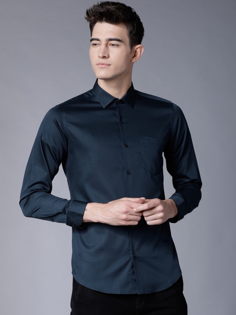

Black coffee Men Teal Green Slim Fit Solid Casual Shirt
