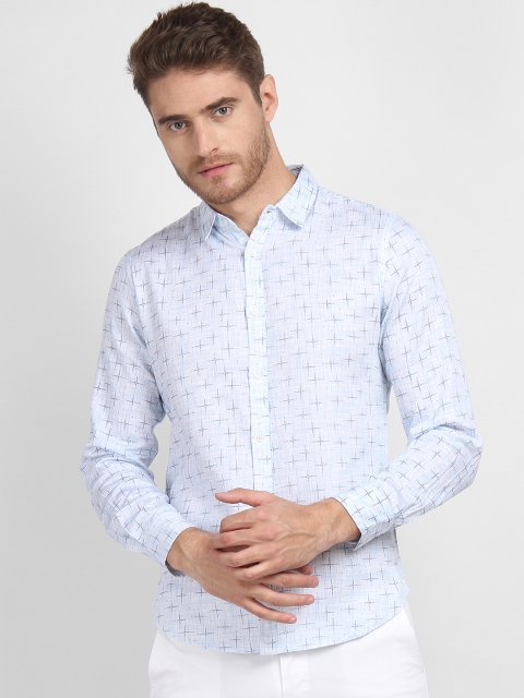 

LA LOFT Men Off-White & Blue Regular Fit Printed Casual Shirt
