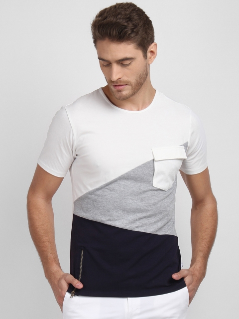 

LA LOFT Men Off-White Colourblocked Round Neck T-shirt