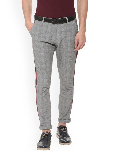 

People Men Grey Regular Fit Checked Trousers
