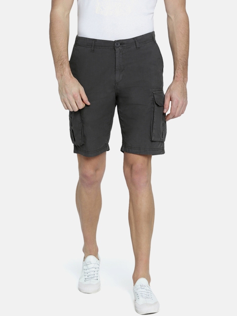

Breakbounce Men Grey Solid Slim Fit Cargo Shorts