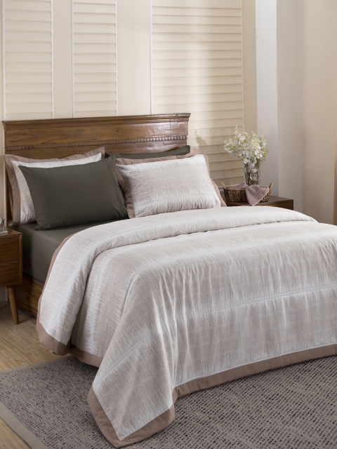 

MASPAR Brown Abstract AC Room 120 GSM Double Bed Quilt