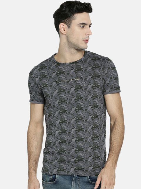 

Breakbounce Men Grey Printed Round Neck T-shirt