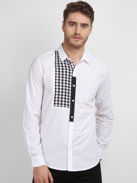 

LA LOFT Men White Regular Fit Checked Casual Shirt