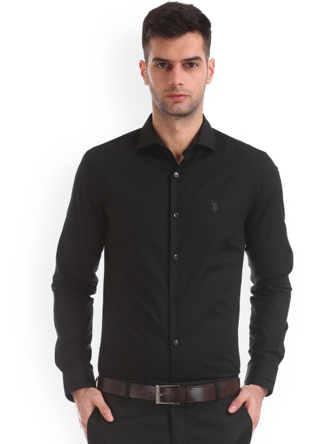 

U.S. Polo Assn. Tailored Men Black Regular Fit Solid Formal Shirt