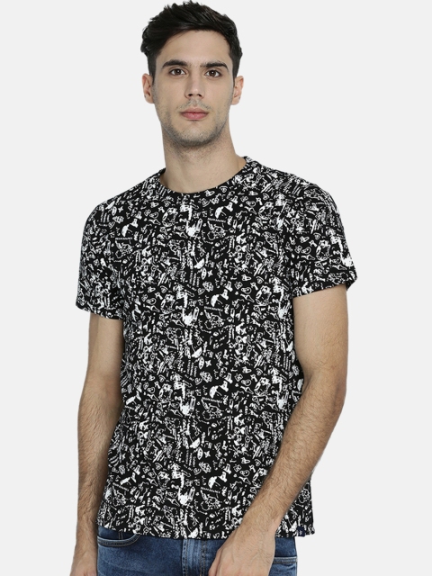 

Breakbounce Men Black & White Printed Slim Fit Round Neck T-shirt