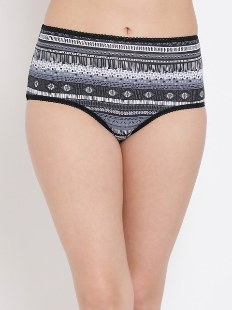 

Clovia Women Grey & Black Printed Hipster Briefs PN3033P05XL