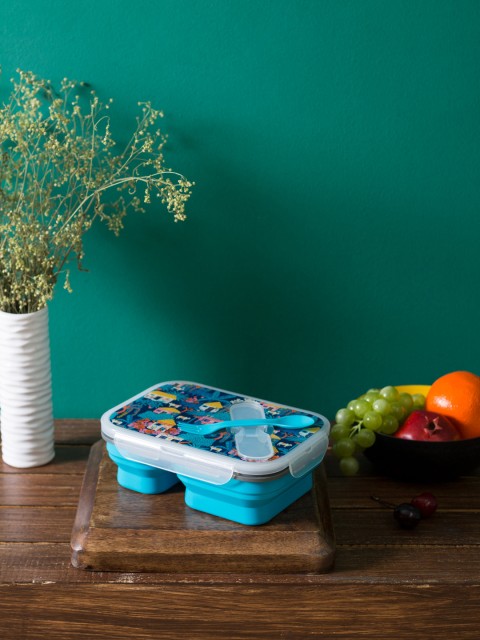 

Chumbak Blue Tropical Slumbering Village Plastic Lunch Box