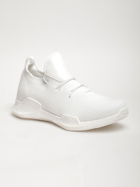 

LOCOMOTIVE Men White Sneakers