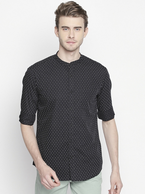 

BYFORD by Pantaloons Men Black Slim Fit Printed Casual Shirt