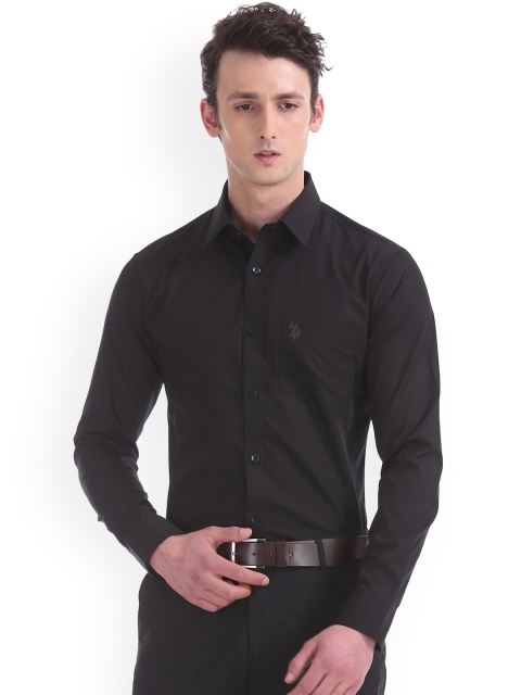 

U.S. Polo Assn. Tailored Men Black Regular Fit Solid Formal Shirt