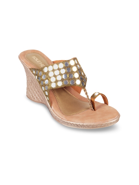 

SOLE HEAD Women Gold-Toned Woven Design Sandals