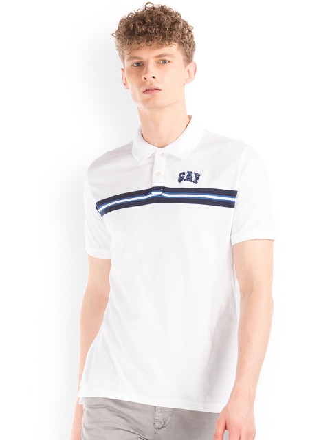 

GAP Men White Solid T-Shirt