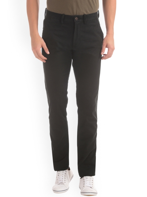 

GAP Men Black Slim Fit Trousers