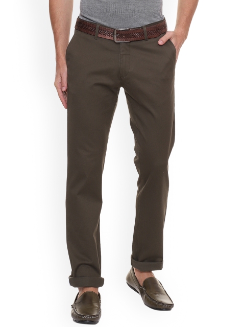 

Van Heusen Sport Men Brown Slim Fit Self Design Regular Trousers