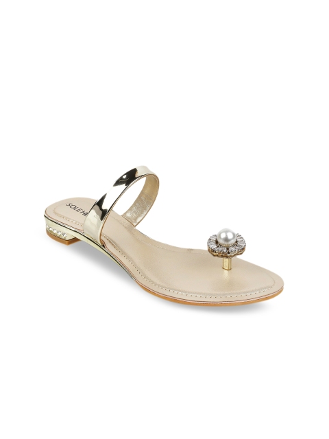 

SOLE HEAD Women Gold-Toned Solid One Toe Flats