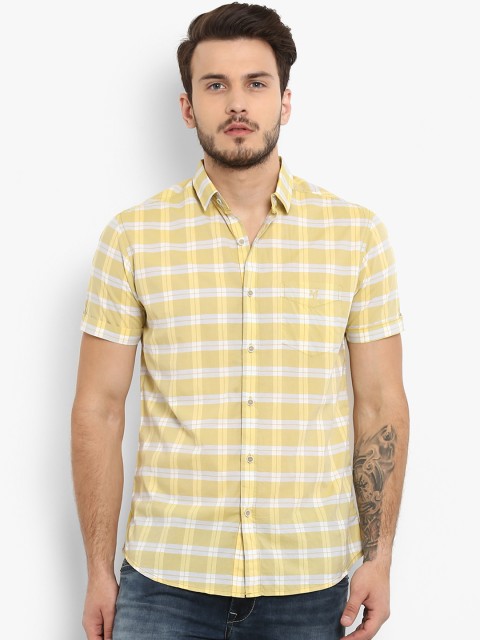 

Mufti Men Yellow & White Slim Fit Checked Casual Shirt