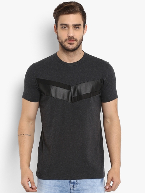 

Mufti Men Black Self Design Round Neck T-shirt