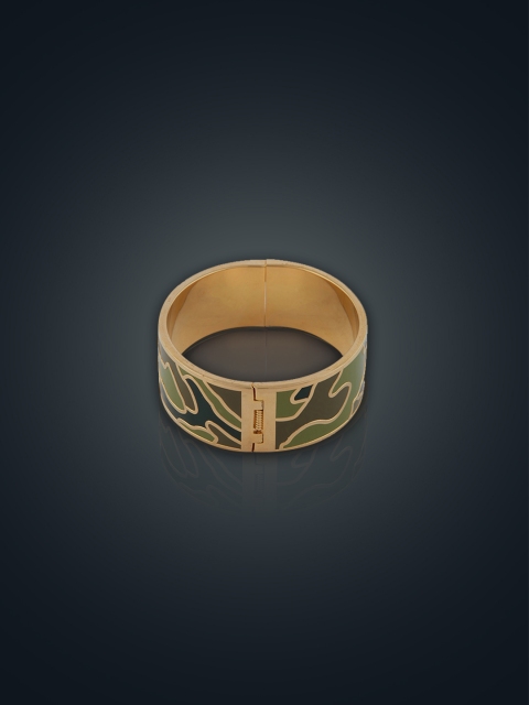

shaze Gold-Toned Brass Gold-Plated Antique Bangle-Style Bracelet