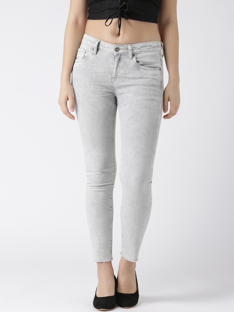 

109F Women Grey Skinny Fit Low-Rise Clean Look Jeans