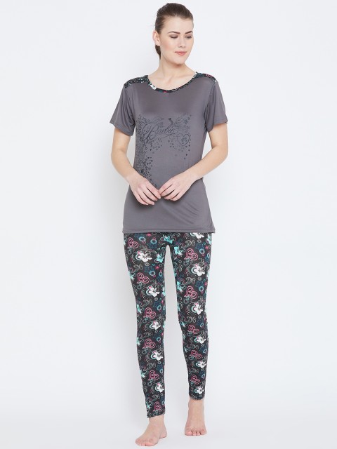

Camey Women Grey & Black Printed Night suit