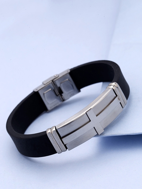 

Dare by Voylla Men Black Silver-Plated Handcrafted Bracelet
