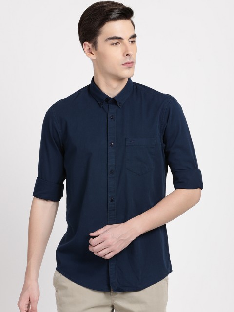 

Crocodile Men Navy Blue Slim Fit Solid Casual Shirt