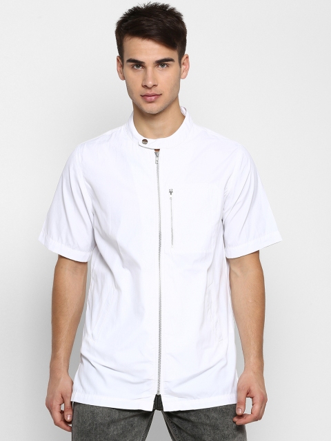 

SKULT by Shahid Kapoor Men White Regular Fit Solid Casual Shirt