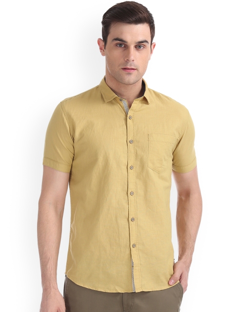 

Cherokee Men Yellow Regular Fit Solid Casual Shirt