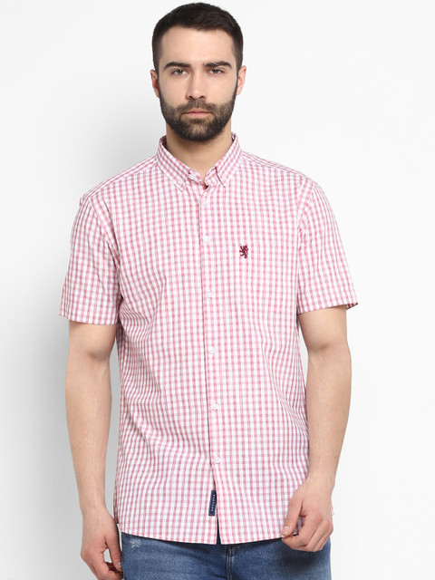 

Red Tape Men Red & White Regular Fit Checked Casual Shirt