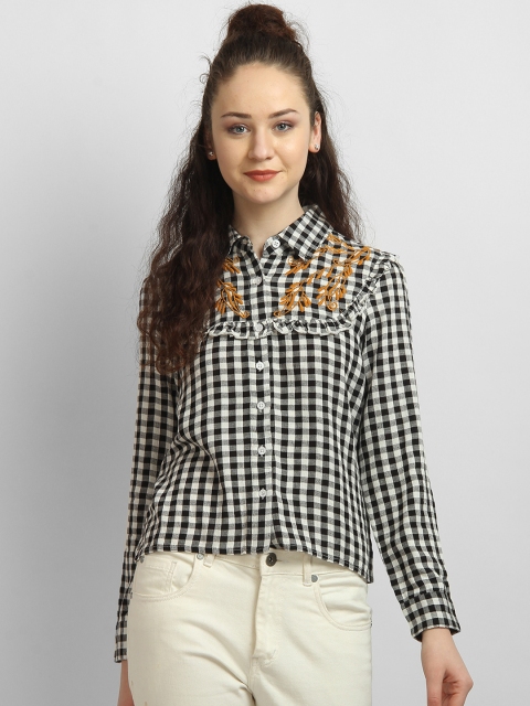 

LA LOFT Women White & Black Regular Fit Checked Casual Shirt