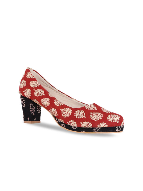 

Kanvas Women Red Printed Pumps