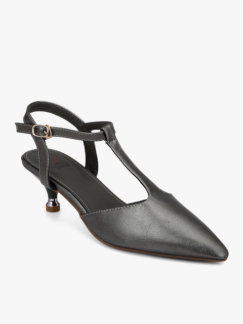 

KetImporta Women Black Solid Pumps