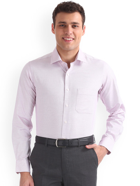 

Arrow Men Lavender Regular Fit Self Design Formal Shirt