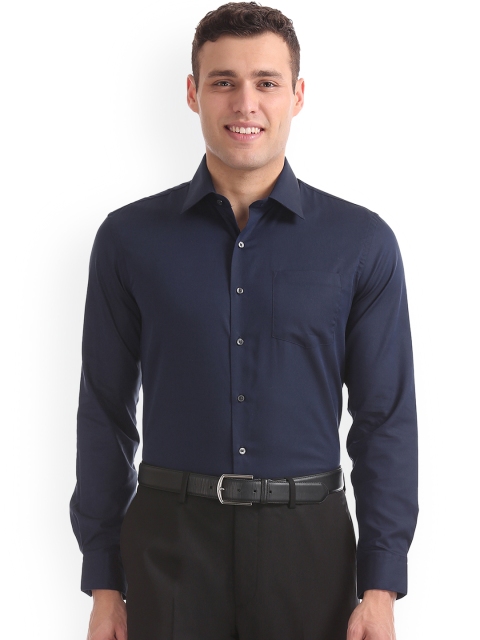 

Arrow Men Blue Slim Fit Solid Semiformal Shirt