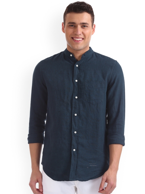 

GANT Men Blue Regular Fit Solid Linen Casual Shirt