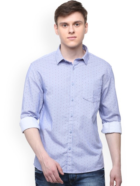 

People Men Blue & Red Regular Fit Printed Casual Shirt