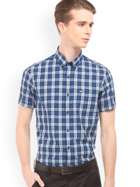 

Arrow Sport Men Blue Regular Fit Checked Casual Shirt