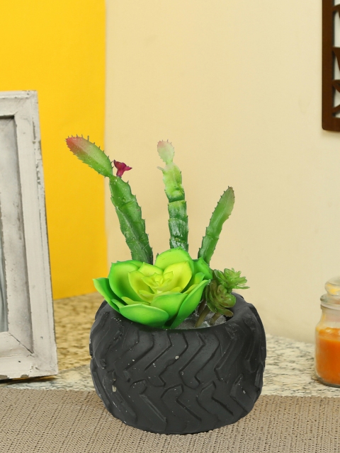 

Aapno Rajasthan Green Cement Artificial Plant with Pot