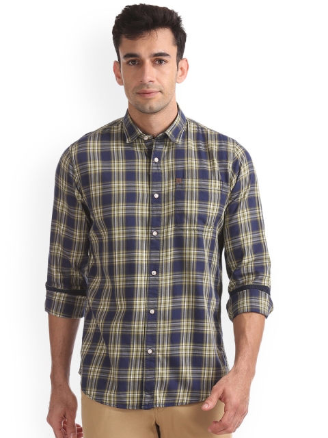 

Arrow Blue Jean Co. Men Blue Slim Fit Checked Casual Shirt
