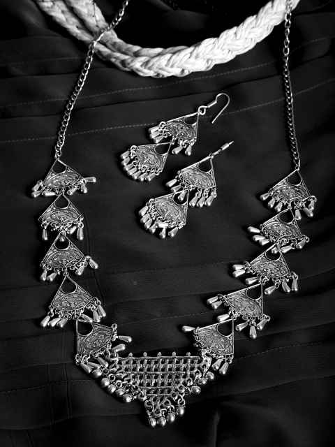 

ZeroKaata Women Oxidised Sliver-Toned Jewellery Set, Silver