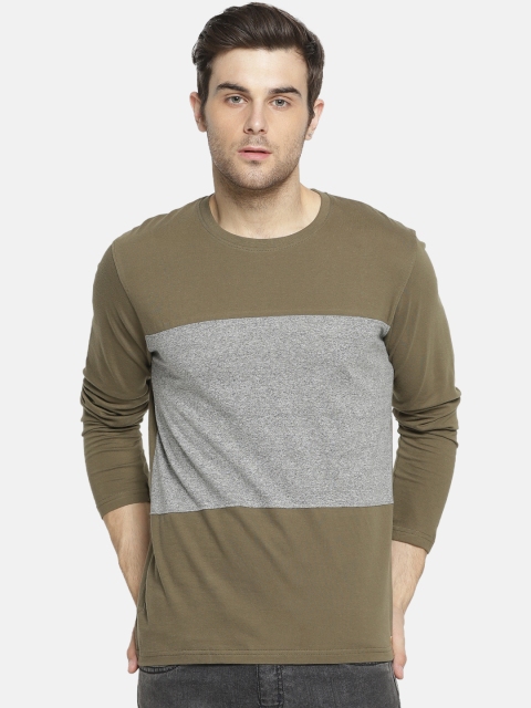 

Campus Sutra Men Olive Green Colourblocked Round Neck T-shirt