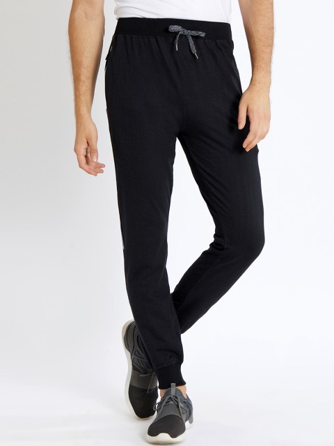 

Maniac Men's Black Solid Slim Fit Joggers