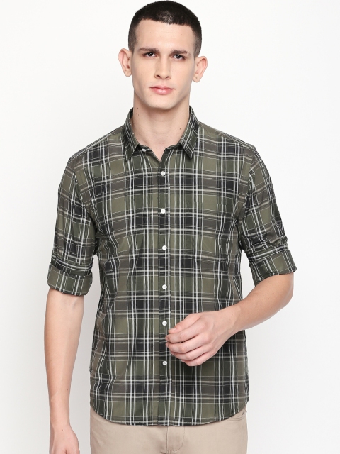 

Solemio Men Olive Green Regular Fit Checked Casual Shirt