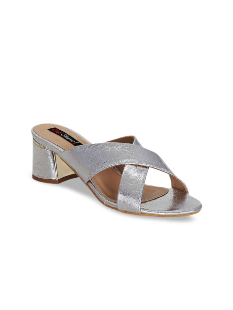 

Get Glamr Women Silver-Toned Solid Heels