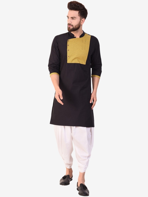 

Zotw Men Black Printed Straight Kurta