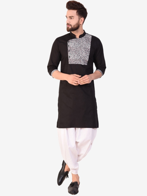 

Zotw Men Black Printed Straight Kurta