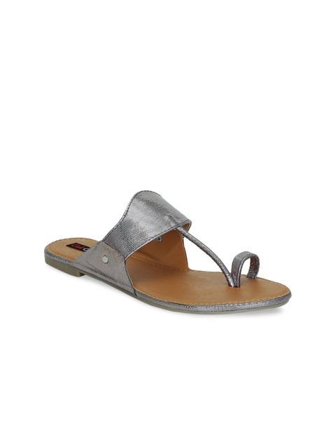 

Get Glamr Women Grey Solid One Toe Flats